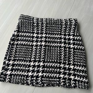 Alterd State black and white mini skirt.  Size Small